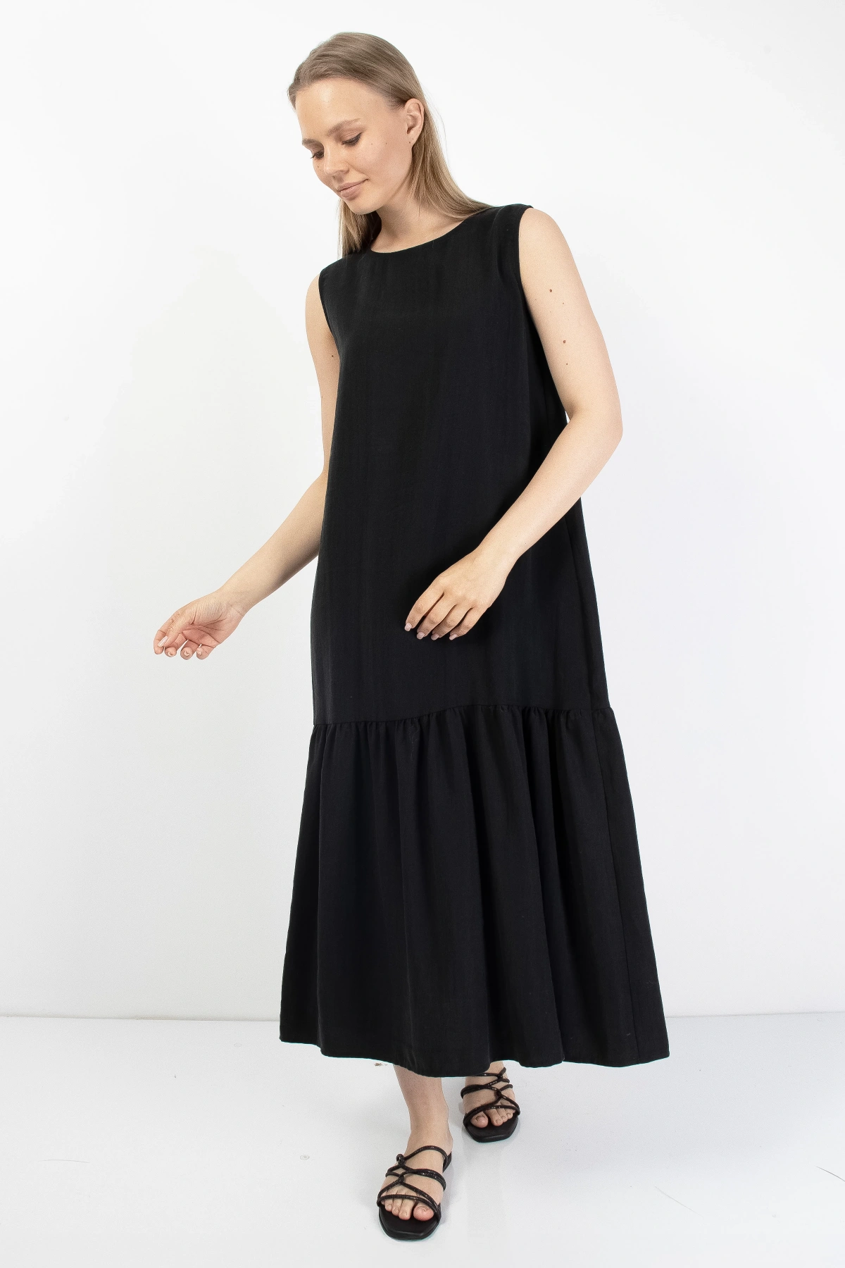 Siyah Volanlı Kadın Midi Elbise