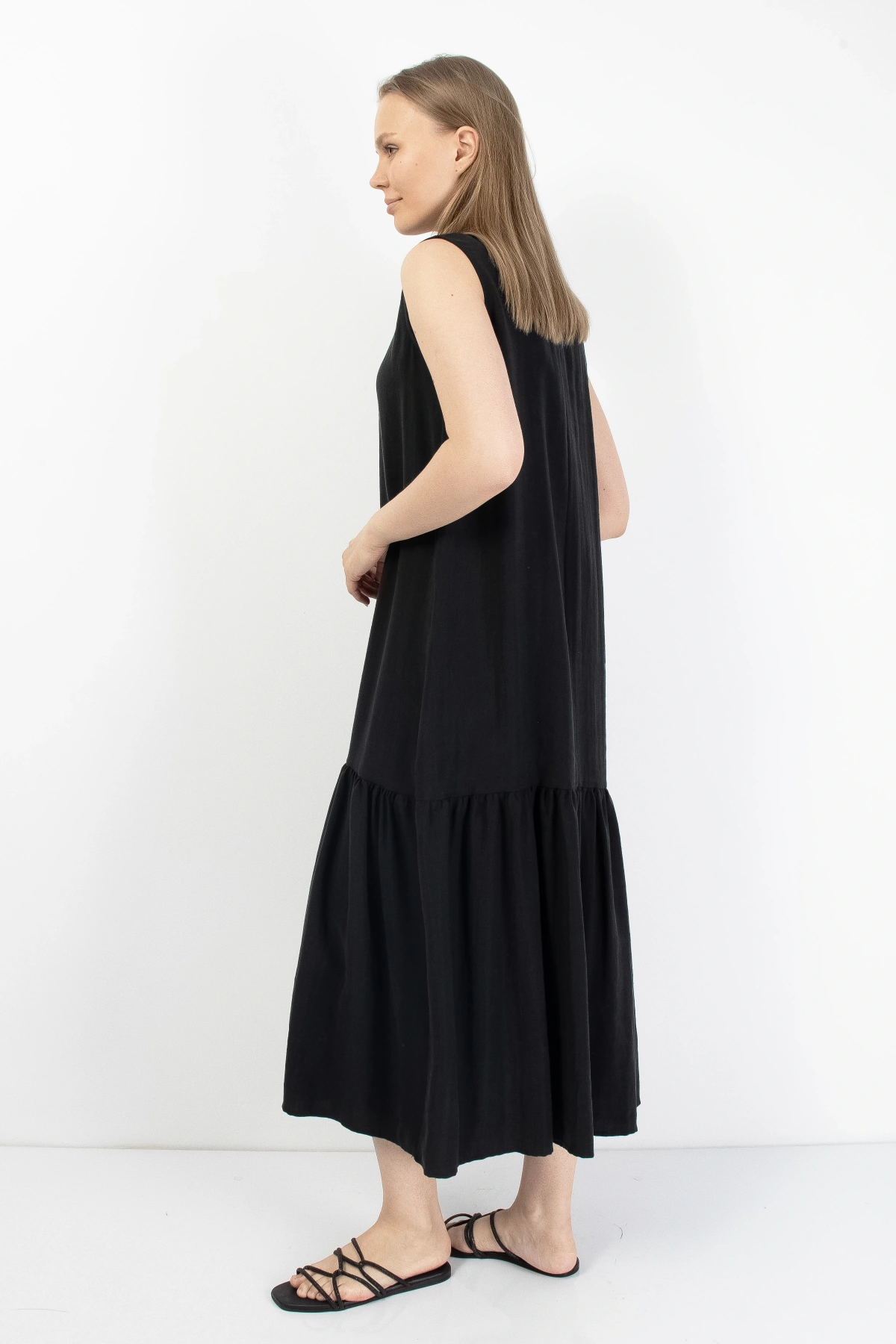 Siyah Volanlı Kadın Midi Elbise