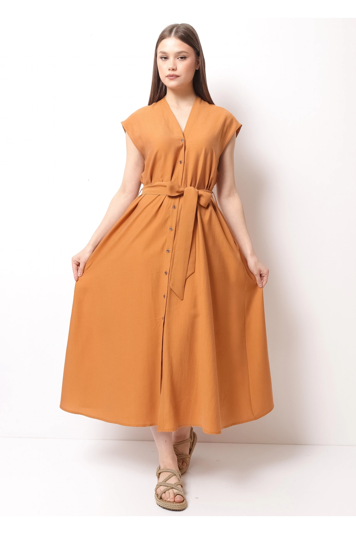 Tarçın Renkli Düğmeli Kemerli Şık Kadın Midi Elbise