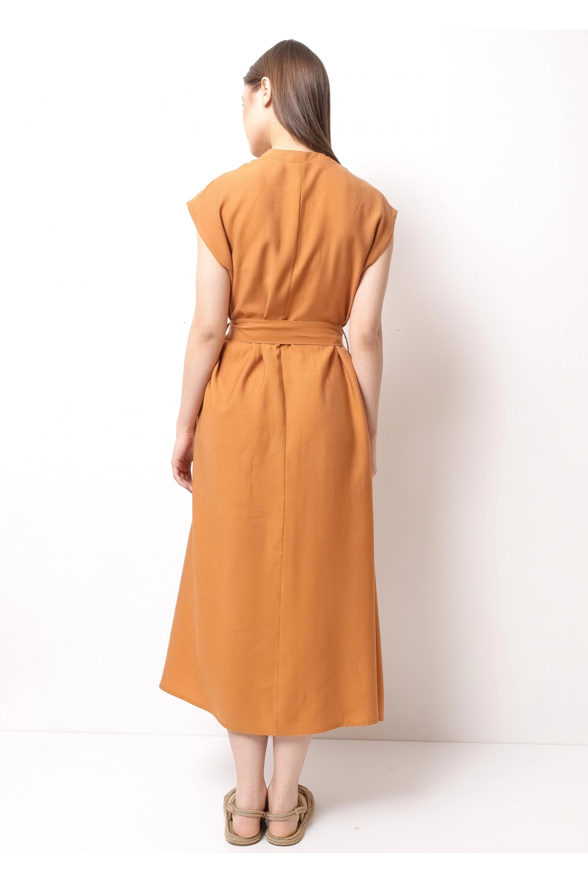 Tarçın Renkli Düğmeli Kemerli Şık Kadın Midi Elbise