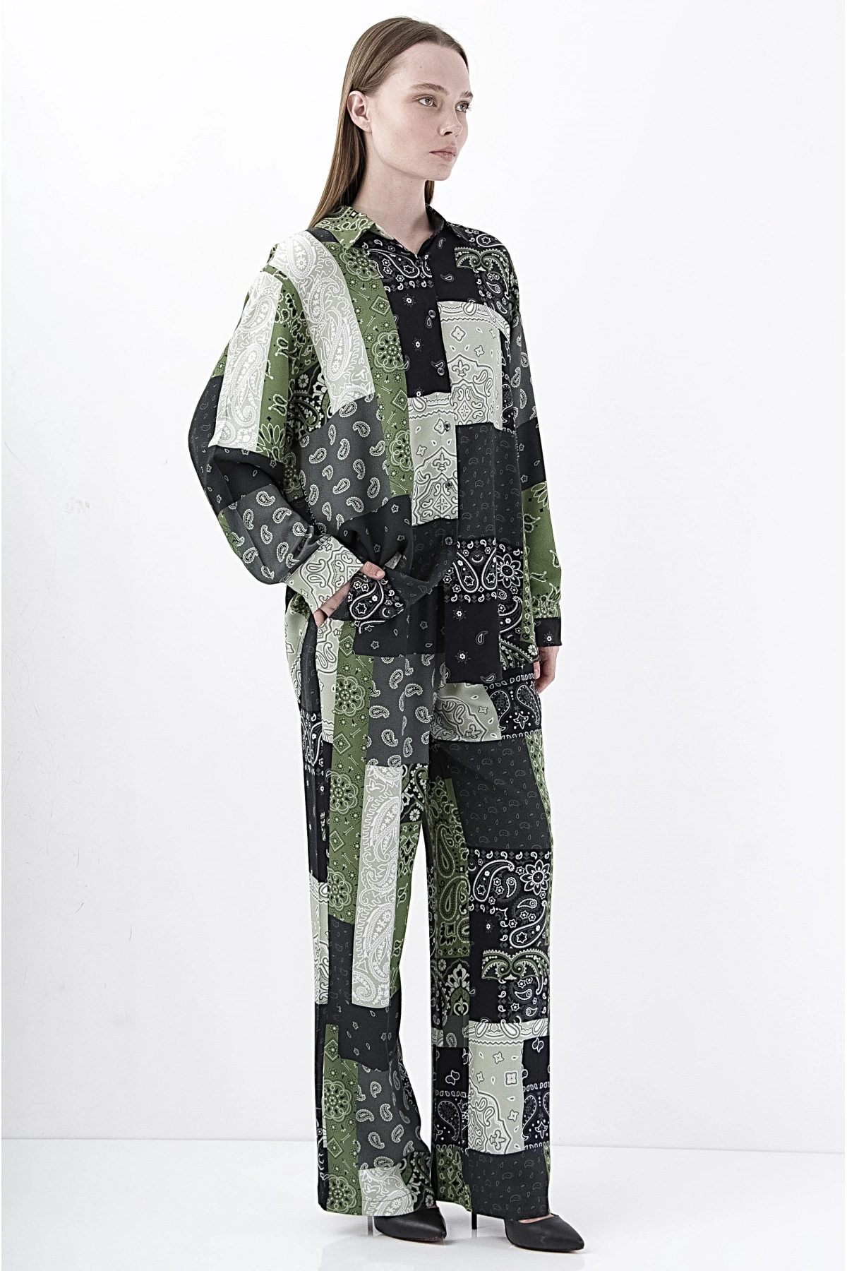 Yeşil Siyah Bandana Desenli Şık Alt Üst Takım