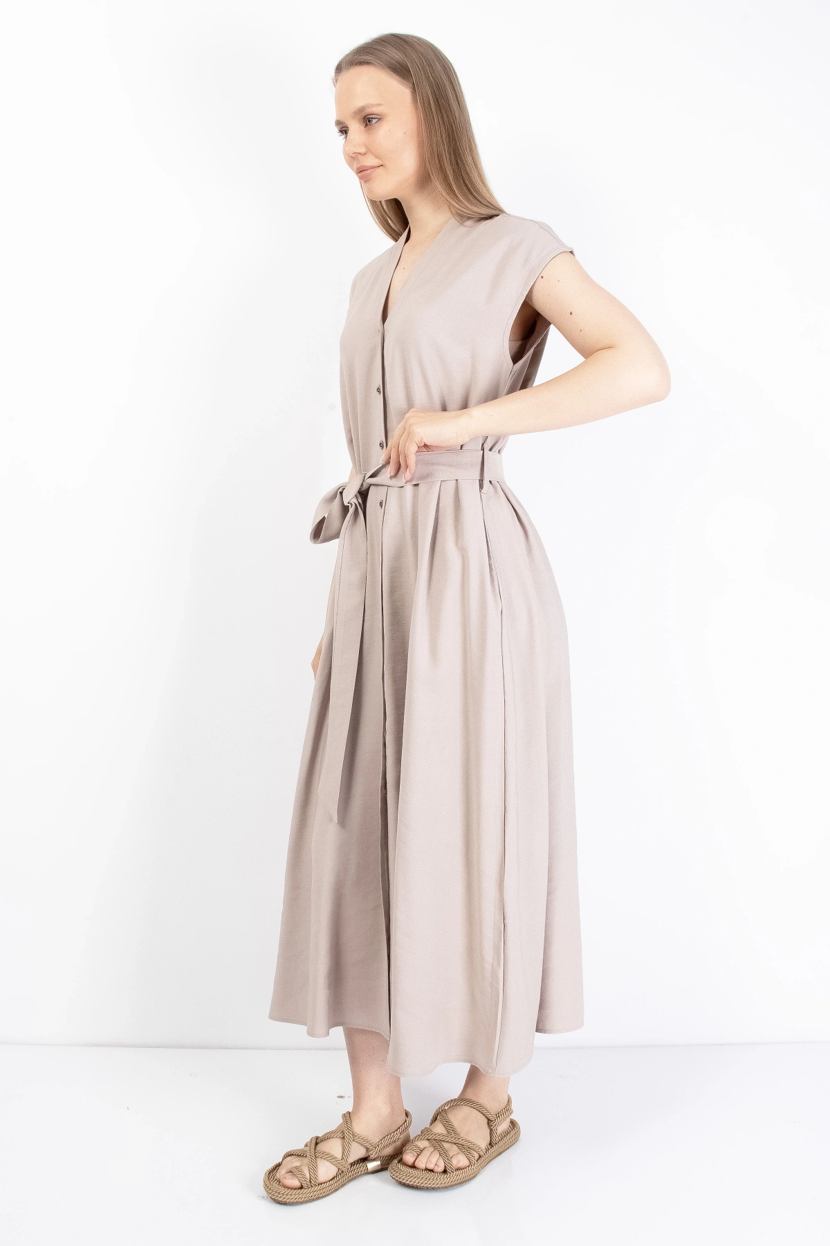 Zarif Düğmeli Kemerli Yazlık Kadın Midi Elbise