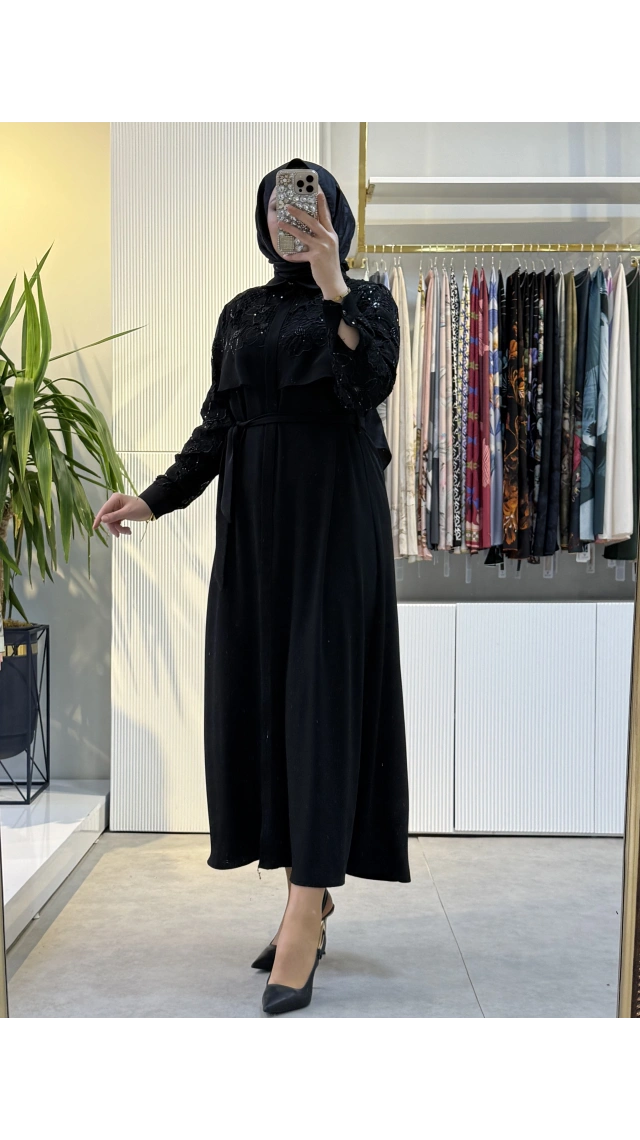 FUAT GÜRSEN Payet ve Nakış İşlemeli Belden Bağlamalı Uzun Elbise 5101