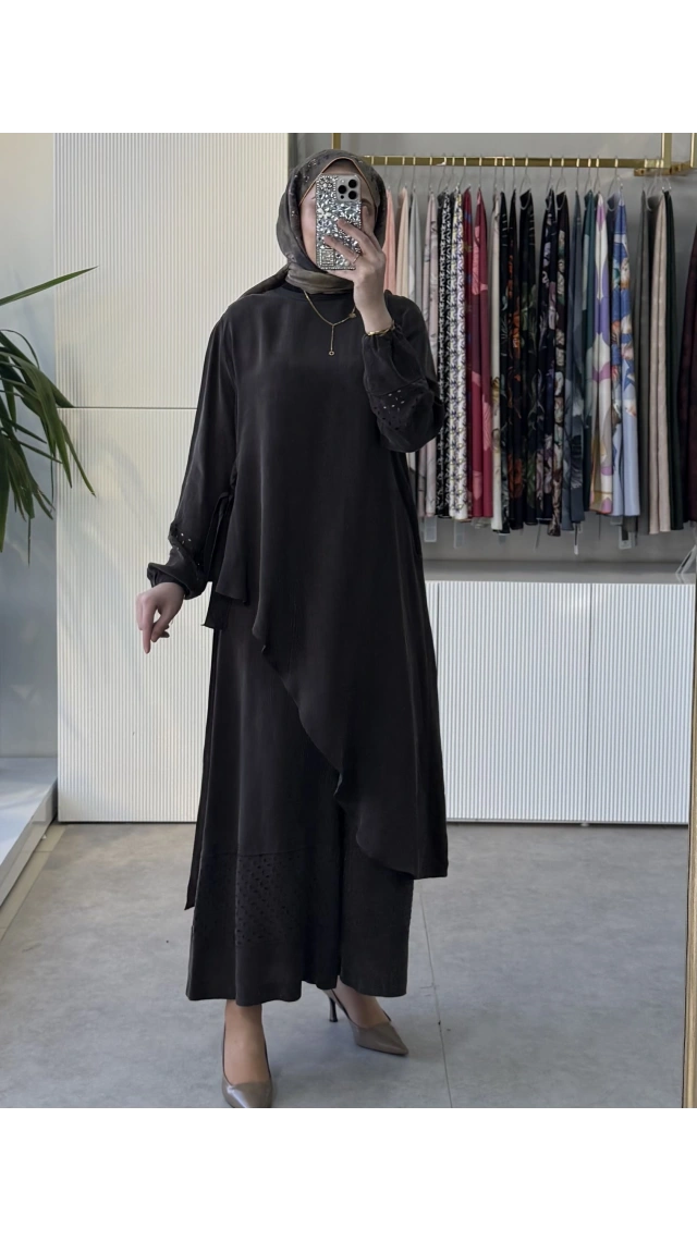 MissWhence 39003 Lazer Kesim Detaylı İpek Pantolonlu Takım Kahve