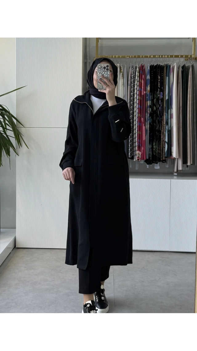 FUAT GÜRSEN Kırıştırma Kumaş Önden Fermuarlı Tasarım Kap Siyah 5607