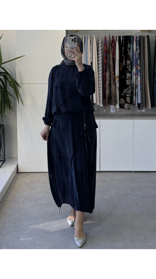 MissWhence 39020 Ters Dikiş Detaylı İpek Takım Lacivert