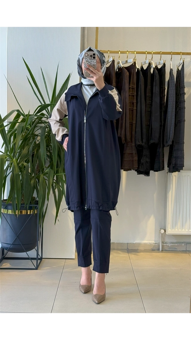 MissWhence 38400 Şerit Detaylı Kap Lacivert