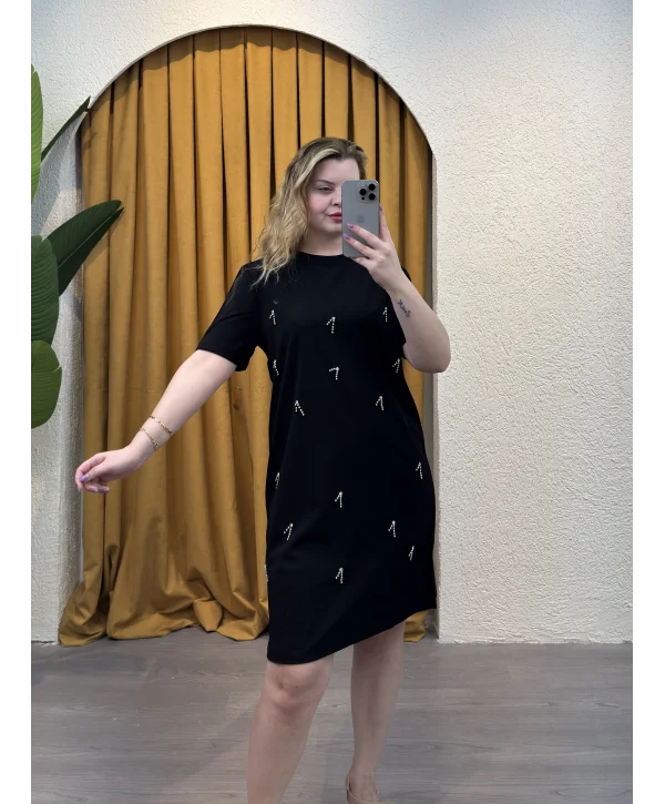 Taş Detaylı Siyah Elbise