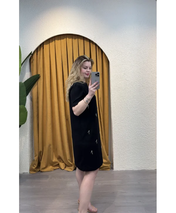 Taş Detaylı Siyah Elbise