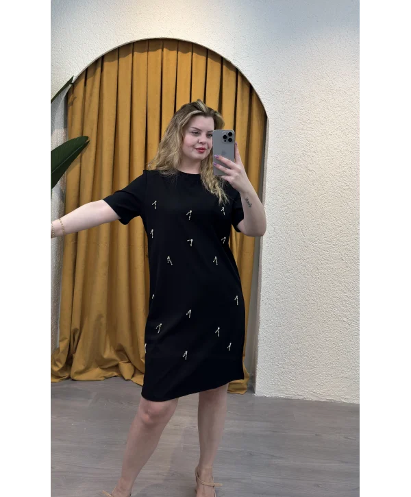 Taş Detaylı Siyah Elbise