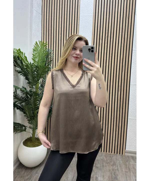 Güpür Detaylı Saten Bluz - KAHVERENGİ