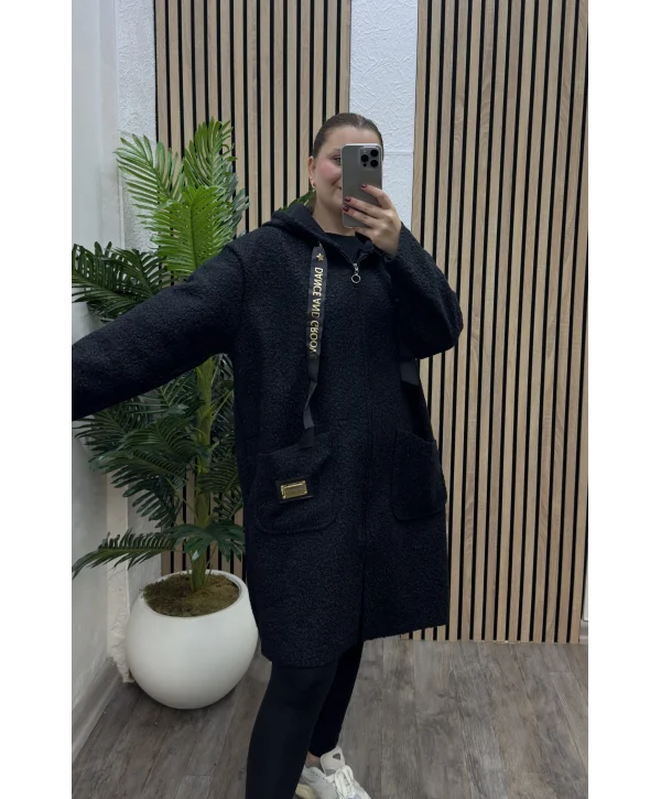 Kapüşonlu Siyah Peluş Kaban