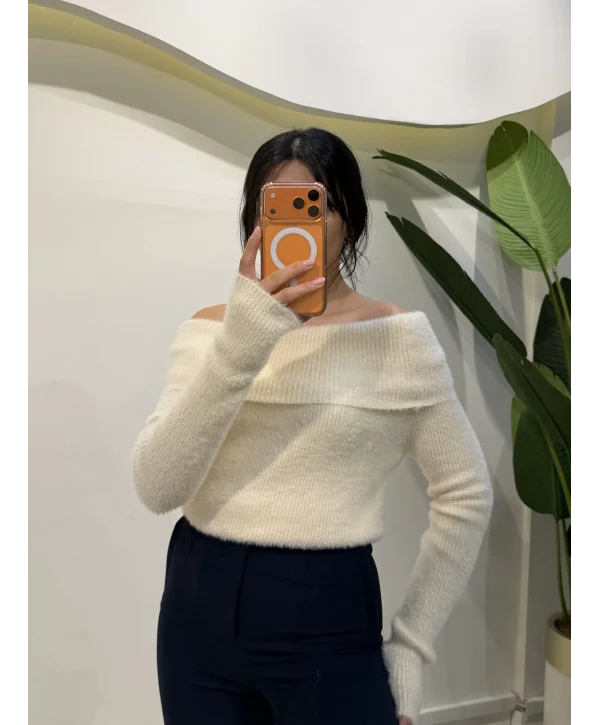 Madonna Yaka Sakallı Kazak - Ekru