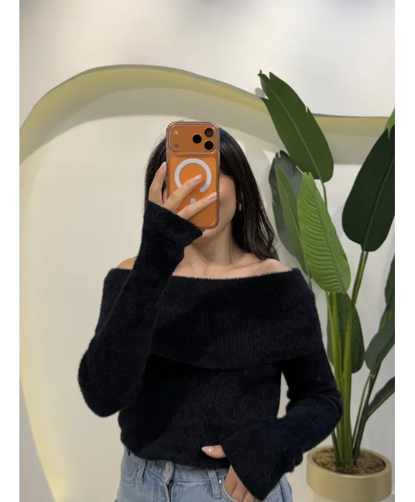 Madonna Yaka Sakallı Kazak - Siyah