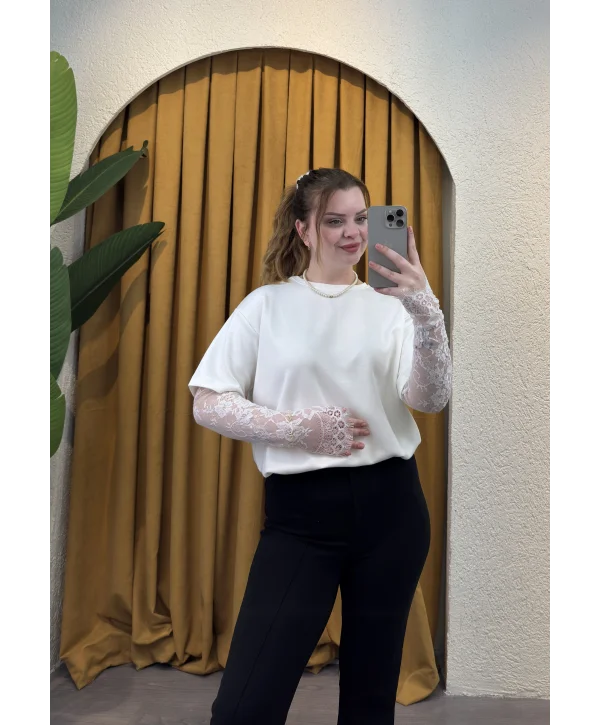 Oversize Bilek Detay Dantel Kol T-Shirt - BEYAZ