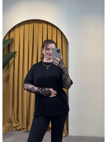 Oversize Bilek Detay Dantel Kol T-Shirt - SİYAH