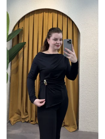 Gold Broş Detaylı Bluz