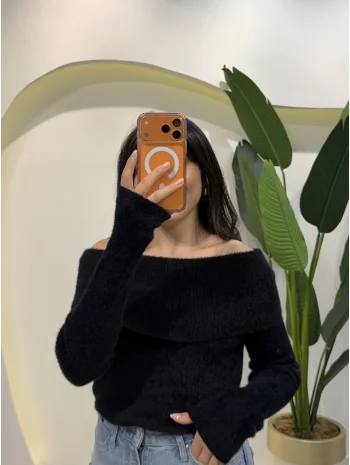 Madonna Yaka Sakallı Kazak - Siyah