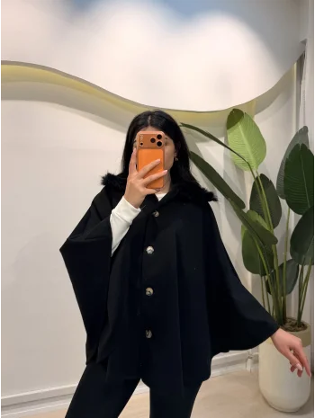 Yaka Kürklü Kaşe Ceket - Siyah