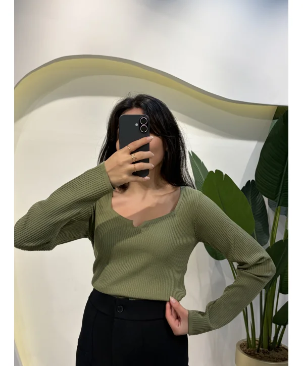 Kesik Yaka Triko Bluz - Yeşil