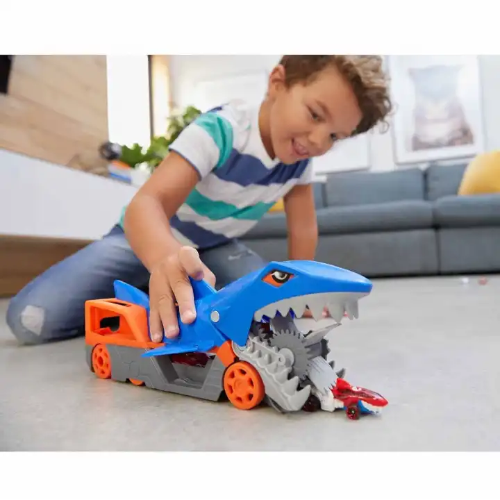 Hot Wheels Köpek Balığı Taşıyıcı GVG36