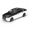 Mini GT 1/64 BMW i7 xDrive60 Alpine White / Black Sapphire - Blister Paket