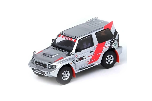Inno64  Mitsubishi Pajero Evoluti Rasil 1/64 Diecast Model Araç