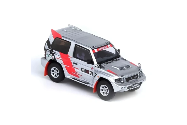 Inno64  Mitsubishi Pajero Evoluti Rawhi 1/64 Diecast Model Araç