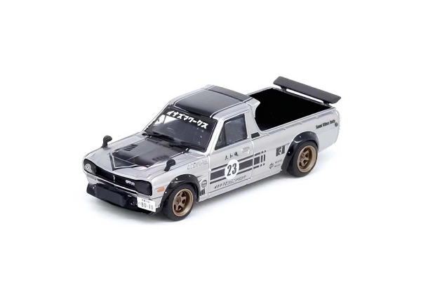 Inno64  Nissan Sunny Hakotora Pick Up Truck 1/64 Diecast Model Araç