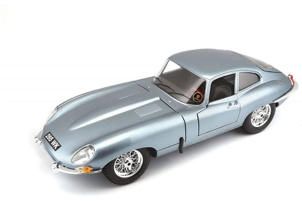 Bburago 1:18 Jaguar E-Type Coupe Model Araba