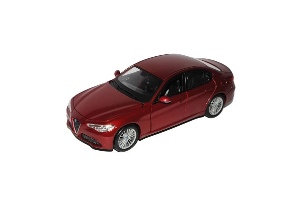 Bburago 1:24 Alfa Romeo Giulia Model Araba