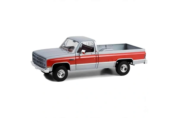 Greenlight 1:18 1984 GMC K-2500 Sierra Grande Wideside