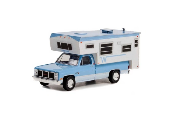 Greenlight 1:64 1985 GMC 2500 Sierra with Winnebago Slide-In Camper