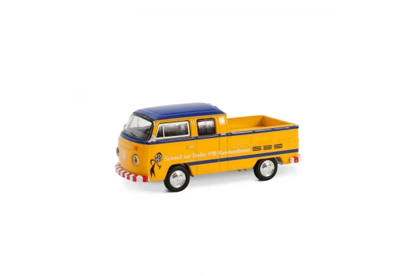 Greenlight 1/64 Club Vee-Dub Series 19- 1977 Volkswagen Type 2 Double Cab Pickup “Doka”