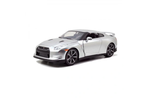 Hızlı & Öfkeli, 2009 Nissan GT-R Model Araba