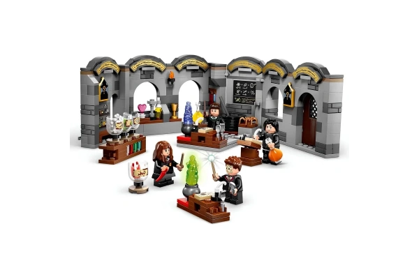 LEGO Harry Potter Hogwarts Şatosu: İksir Dersi 76431