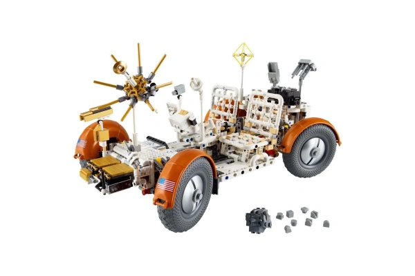 LEGO Technic NASA Apollo Ay Taşıtı – LRV 42182