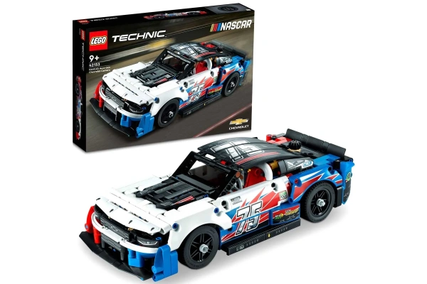 LEGO Technic NASCAR Yeni Nesil Chevrolet Camaro ZL1 42153