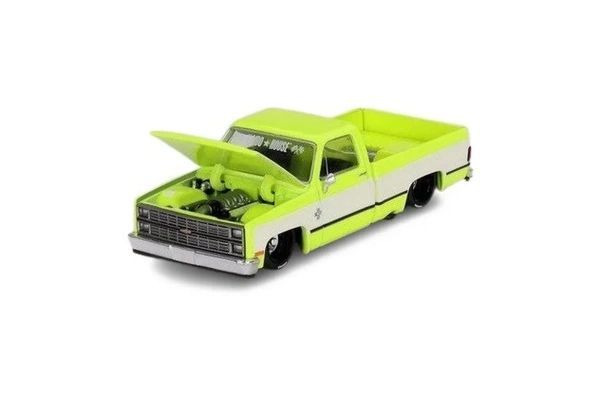 Mini GT 1/64 Chevrolet Silverado KAIDO Flo Yellow V1