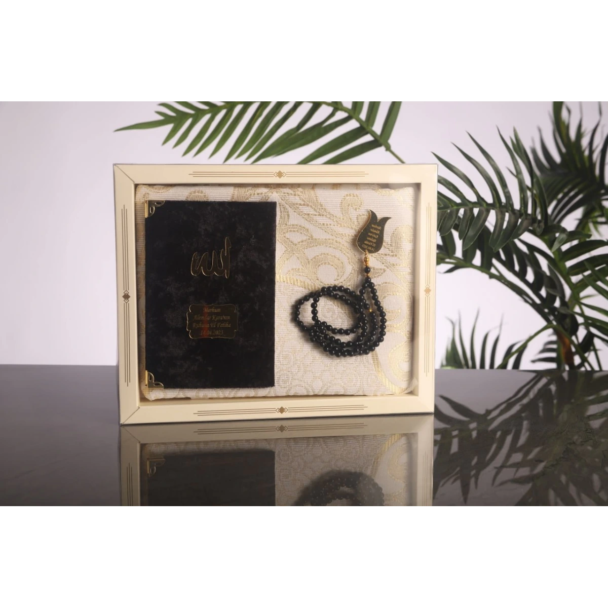 64 Sayfa Siyah Kadife Yasin + Kutulu Seccade + İnci Tesbih