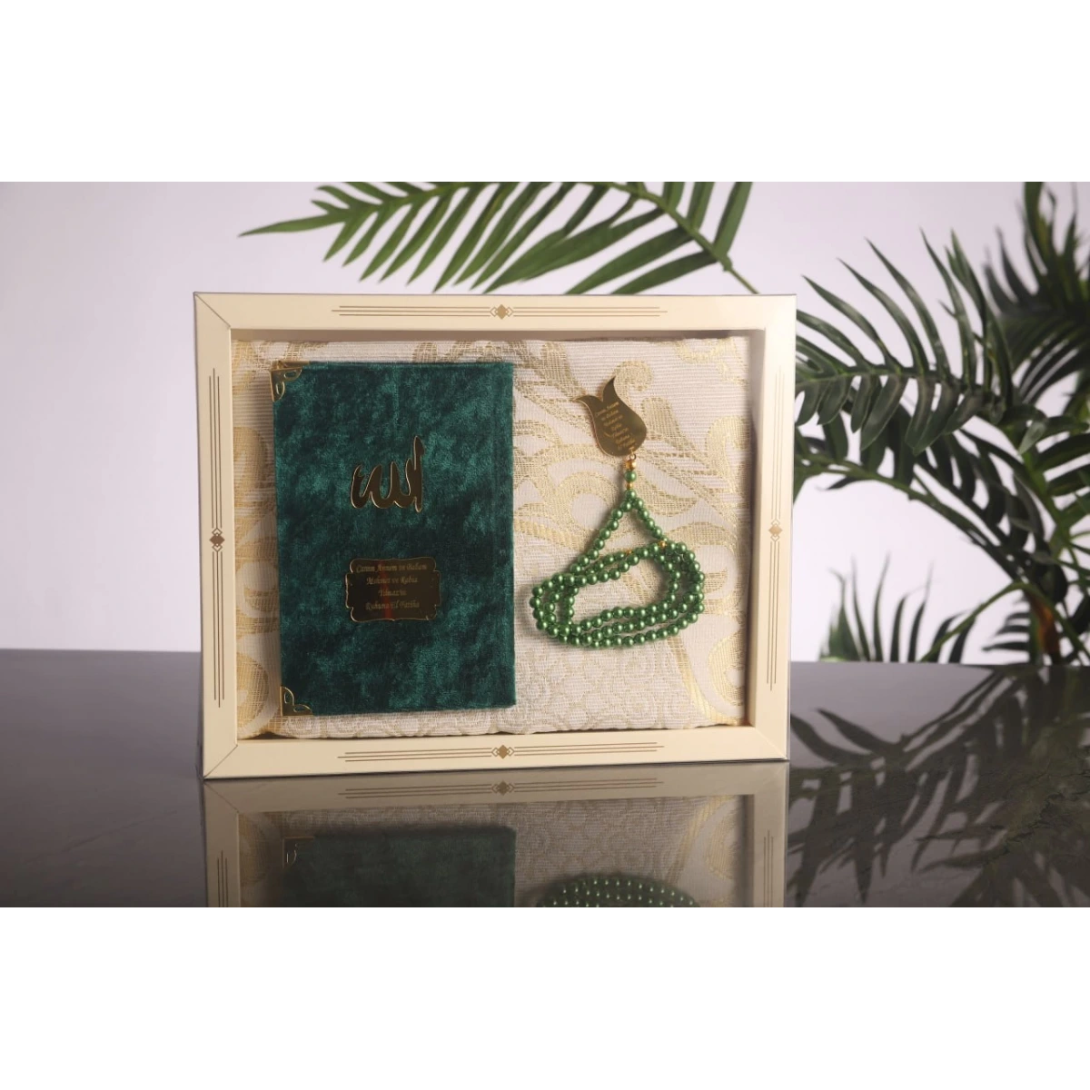 64 Sayfa Zümrüt Kadife Yasin + Kutulu Seccade + İnci Tesbih