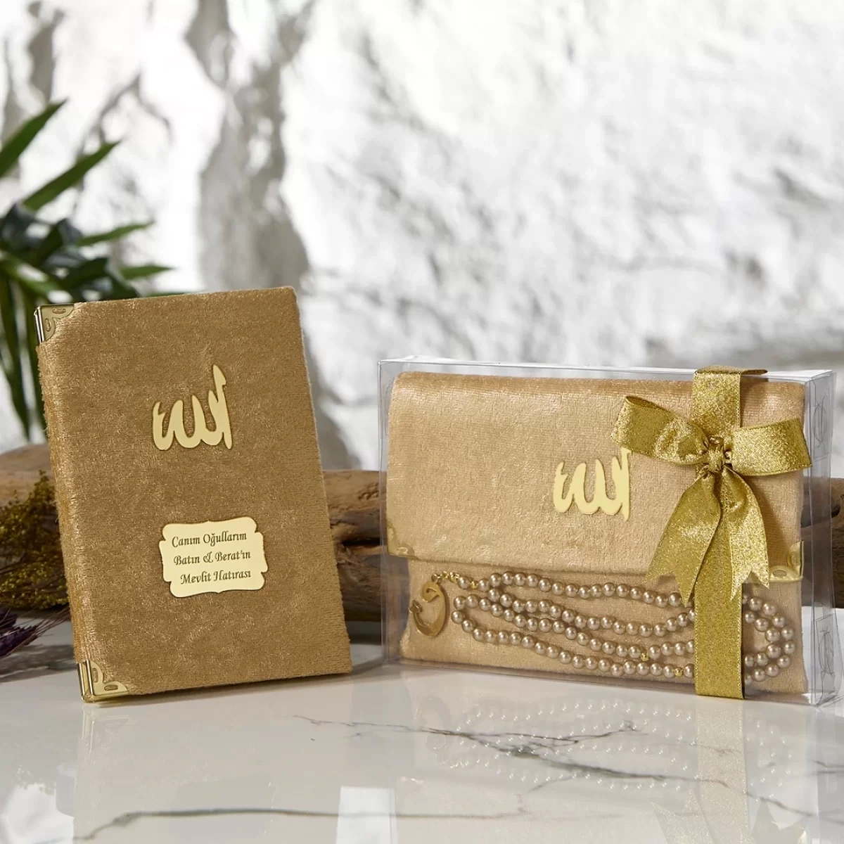 Asetat Kutuda Kadife Kumaş Kaplı Çanta İçerisinde İnci Tesbihli Gold Renkli Kadife Yasin Kitabı Seti