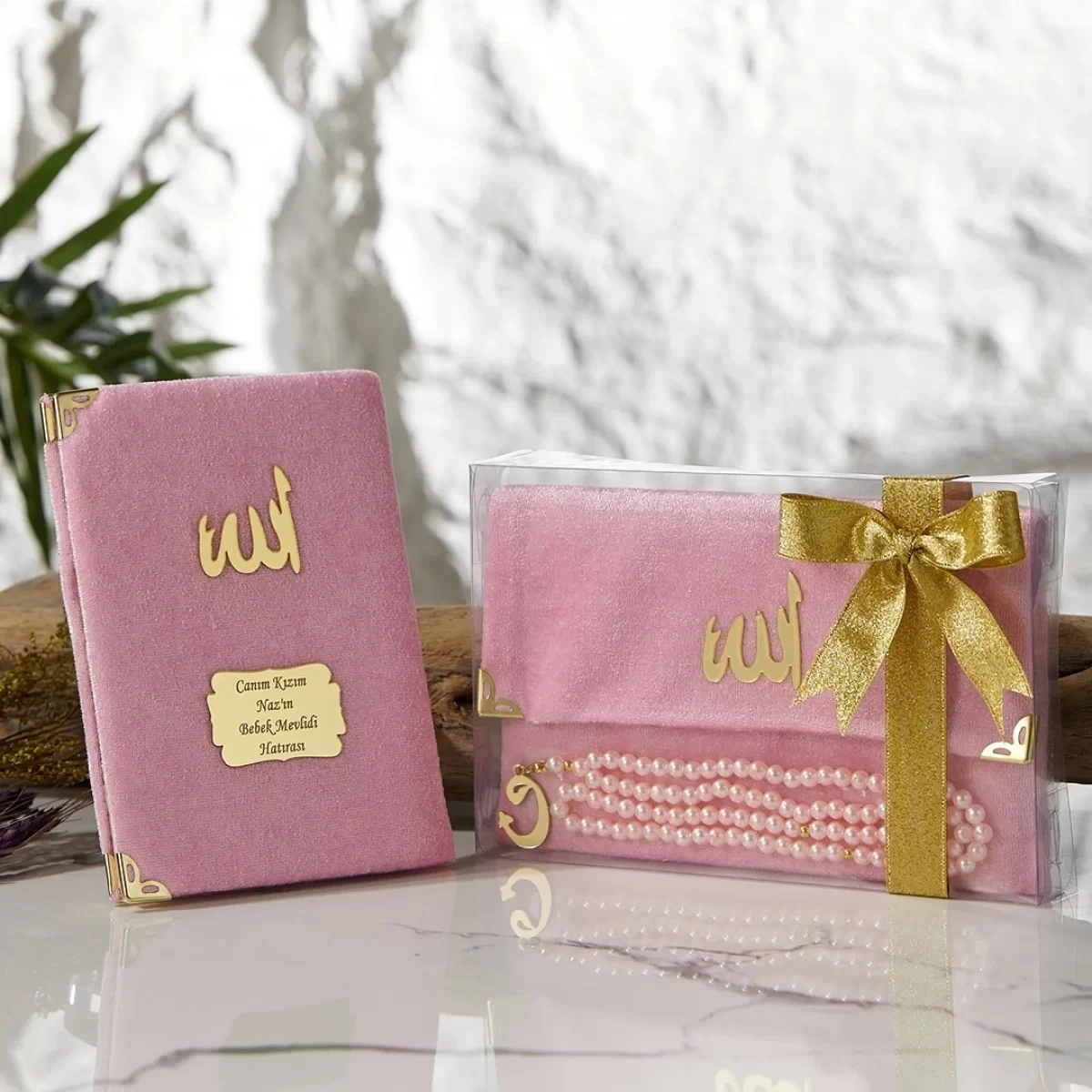 Asetat Kutuda Kadife Kumaş Kaplı Çanta İçerisinde İnci Tesbihli Pembe Renkli Kadife Yasin Kitabı Seti