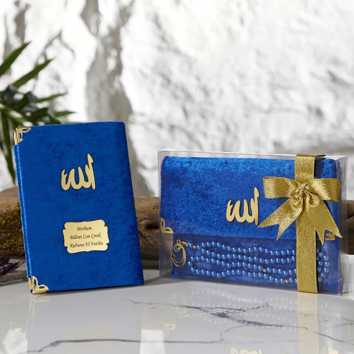 Asetat Kutuda Kadife Kumaş Kaplı Çanta İçerisinde İnci Tesbihli Saks Mavisi Renkli Kadife Yasin Kitabı Seti