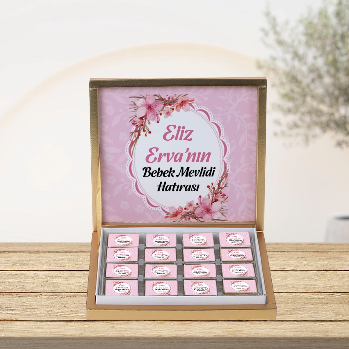 Pembe Çiçek Kenarlı Çikolata Kutusu 48li
