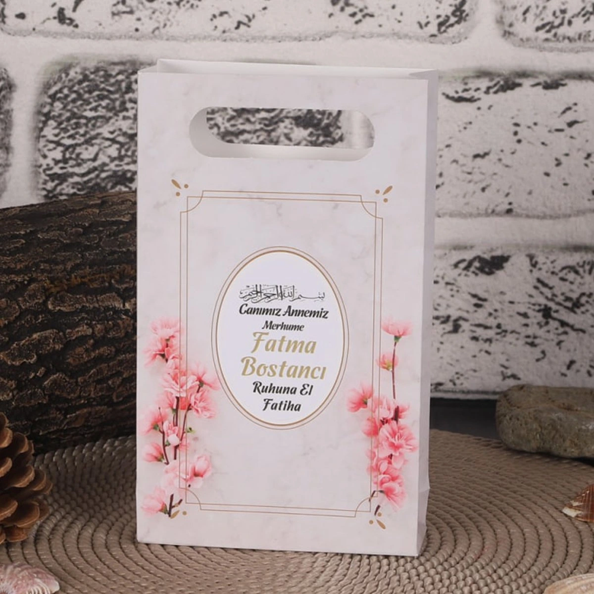 64 Sayfa Zerafet Pembe Karton Çanta