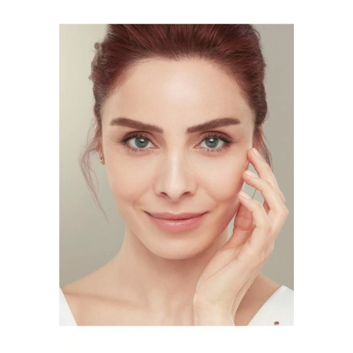 Loreal Paris Yaş Uzmanı 60 + Kırışıklık Karşıtı Besleyici Gündüz & Gece Kremi Seti