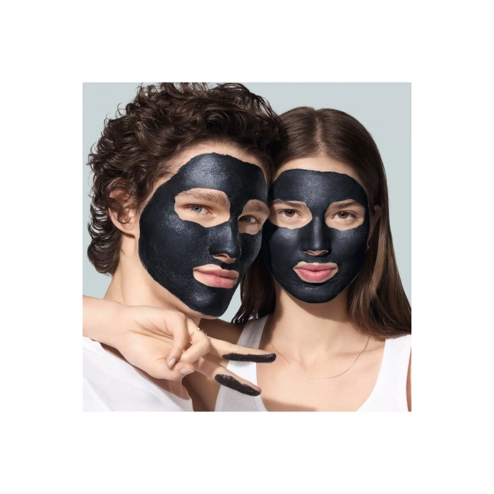 Garnier Saf & Temiz Siyah Nokta Karşıtı Kömürlü Temizleme Jeli 200 ml