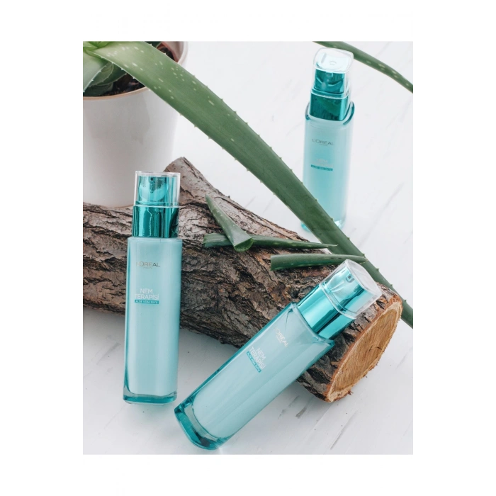 Loreal Paris Nem Terapisi Aloe Vera Suyu Kuru Ve Hassas Ciltler Krem 70 ml