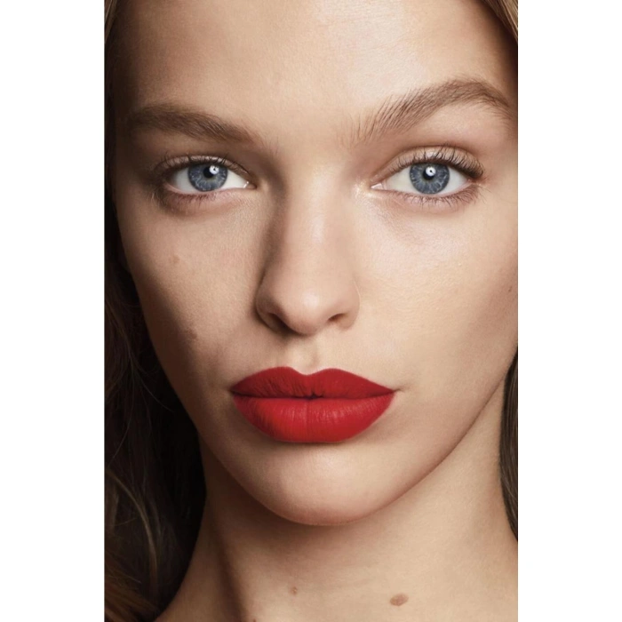 Maybelline New York Color Sensational Ultimatte Mat Ruj - 299 More Scarlet Kırmızı